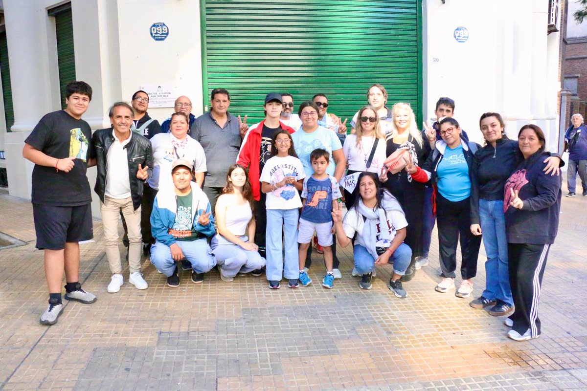GritoPBAOK's tweet photo. Participamos de la marcha para homenajear a las víctimas de la última dictadura militar, y en reclamo por la memoria, la verdad y la justicia.

A 50 años del golpe no dejamos de decir #NuncaMás✌️ https://t.co/0sRYvyWFzx