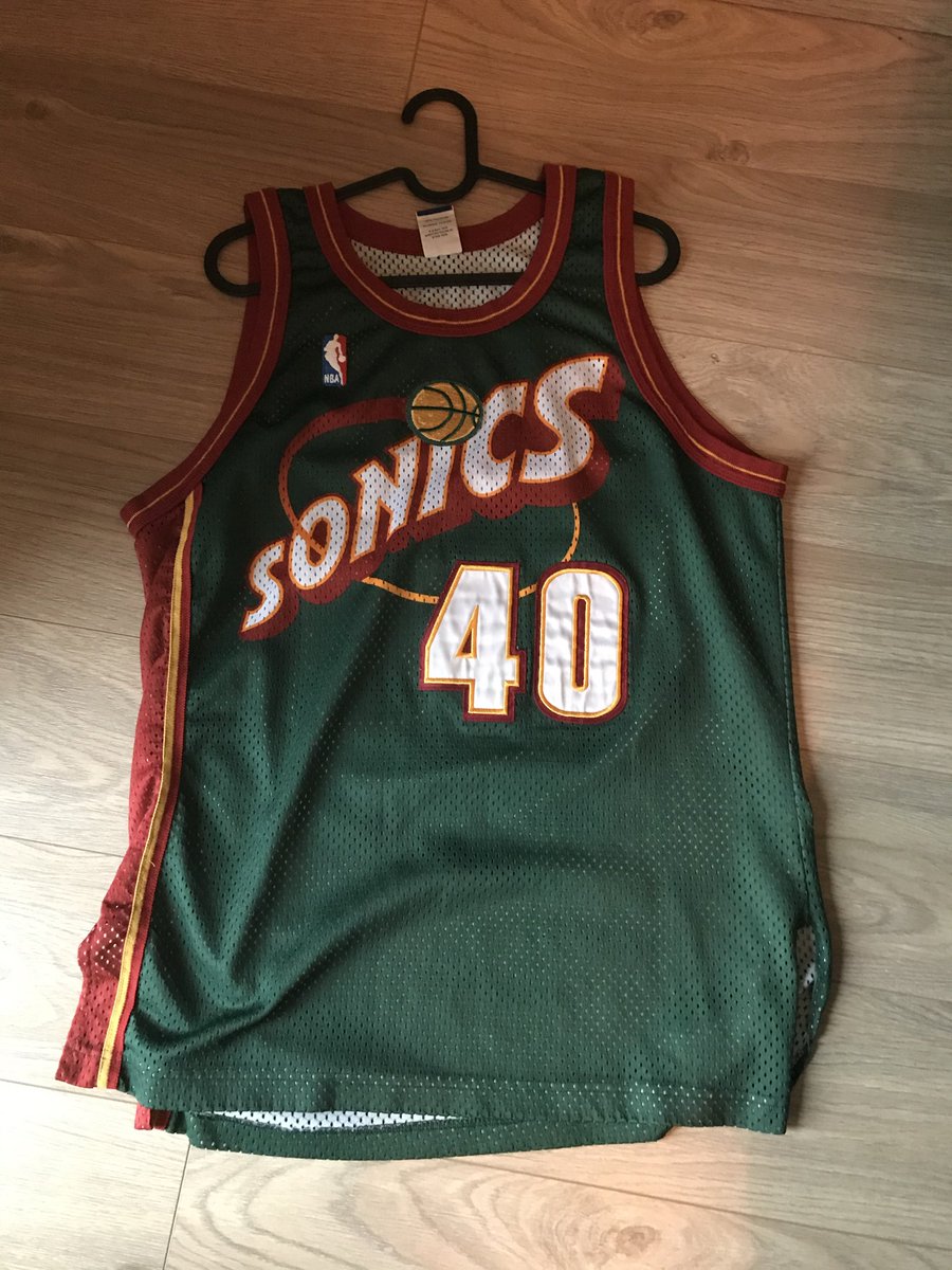 Swan (junkyarddog) tweet media