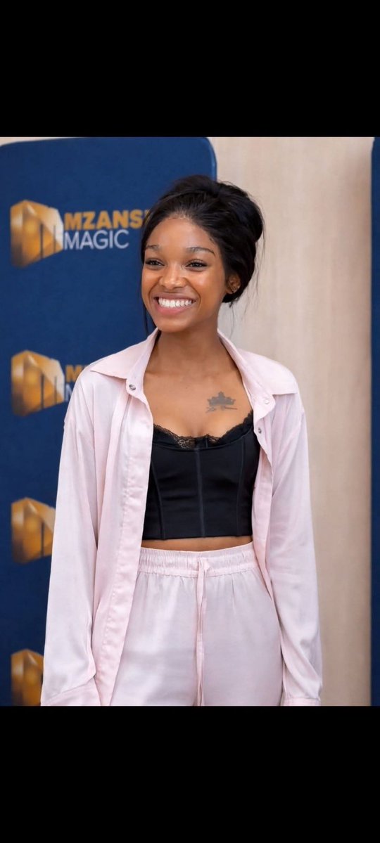 Thandeka Tshabalala: The Unfiltered Queen of Bazozwa

​Thandeka Tshabalala emerged from the Big Brother Mzansi house not just as the runner-up by rank, but her impact was loud.

A thread👇

#BBMzansi #BBMzansiS6