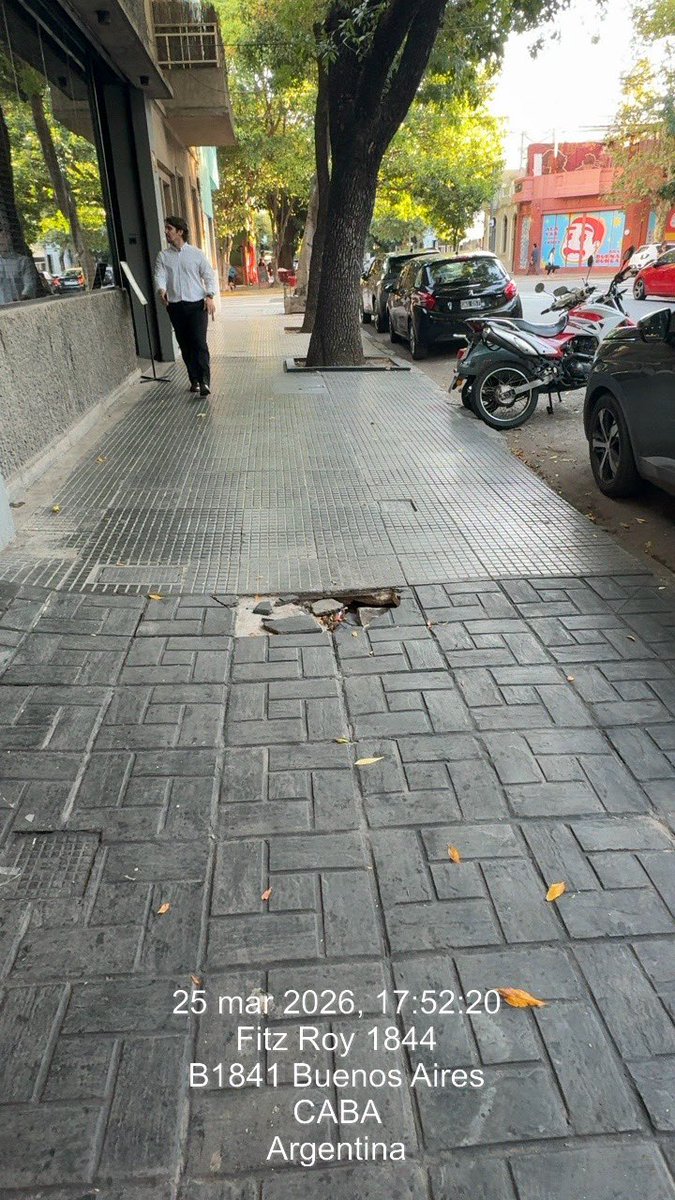 Qué peligro caminar por Palermo Hollywood, <a href="/ibaistrocchi/">Ignacio Baistrocchi</a> .