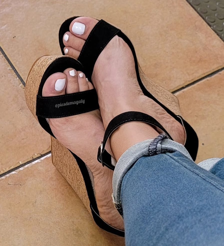 The Gorgeous 10 tweet media