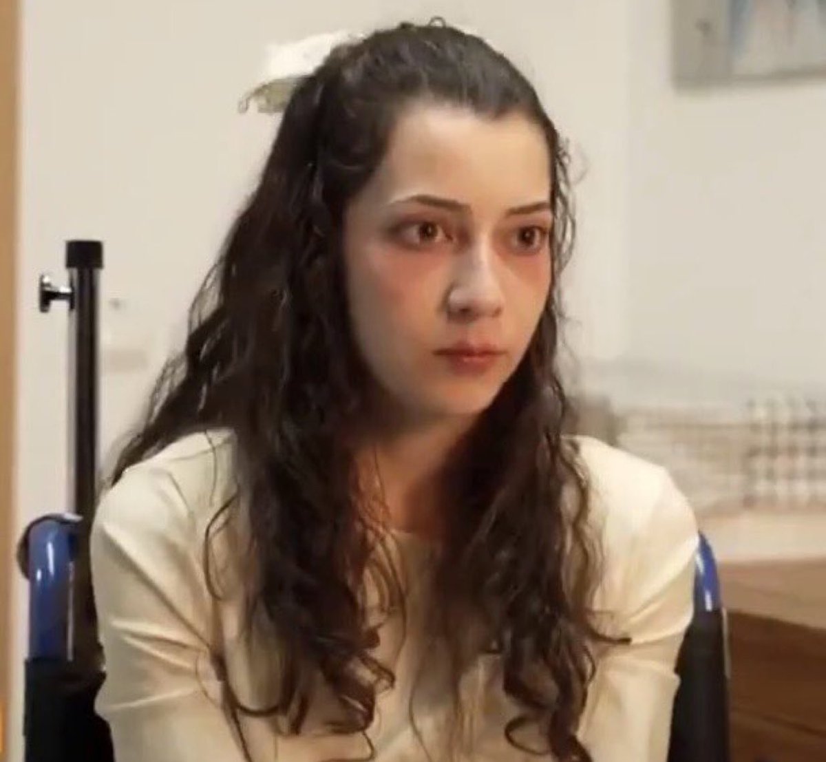 𝐀𝐍𝐓𝐔𝐍𝐄𝐒 tweet media