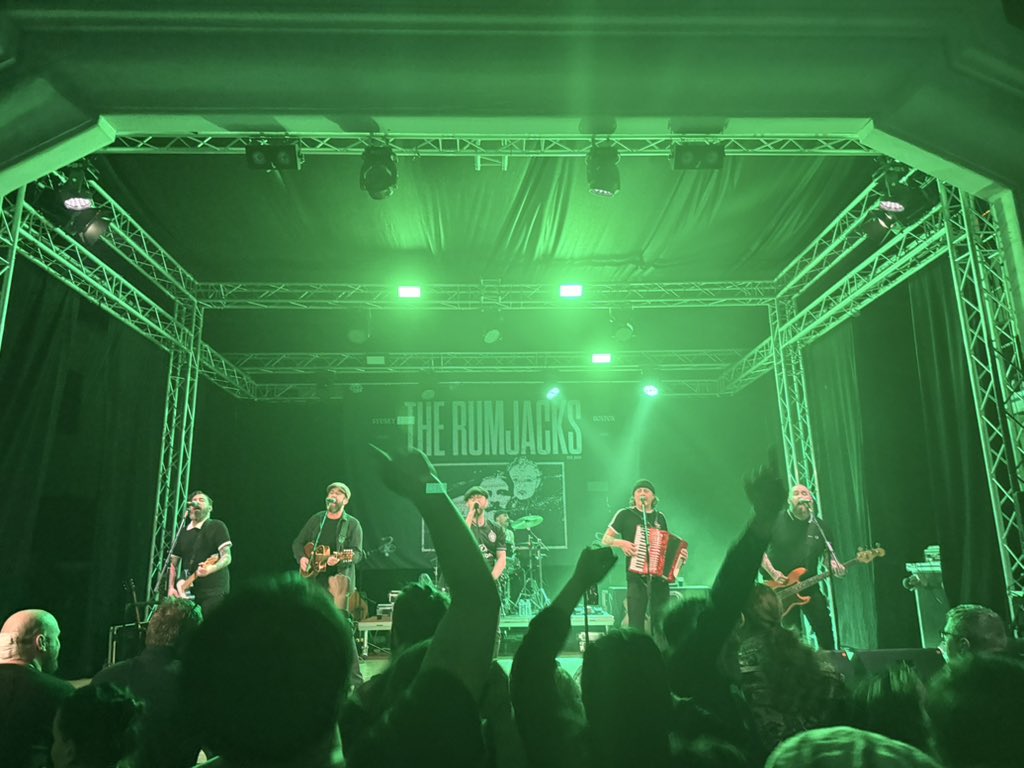 Lukáš Bizoň tweet media