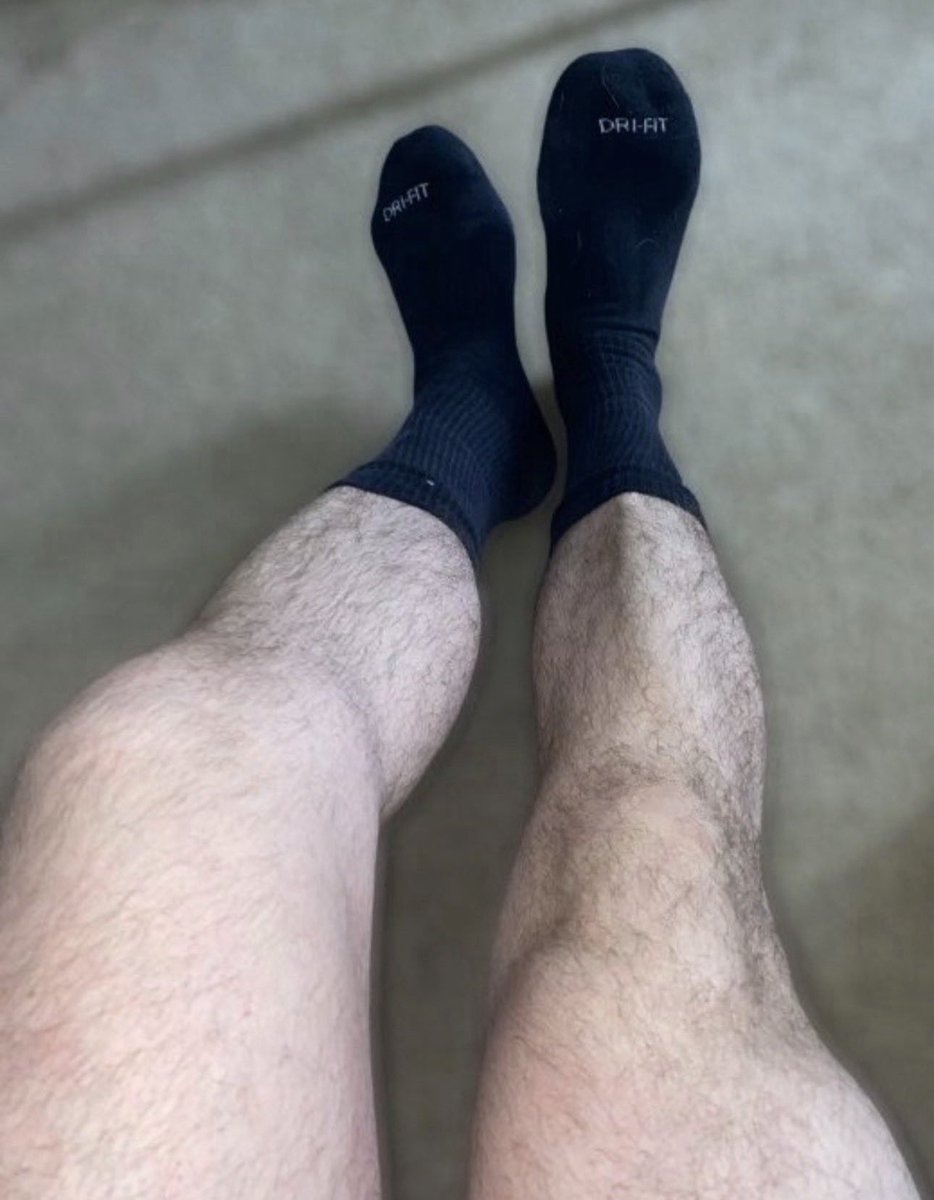 MASTERJAY25's tweet photo. Back on here boys! Get in those DMs 🤑😈

cashmaster findom alpha sub dom finsub master feetworship feet https://t.co/F1ZCcig43v