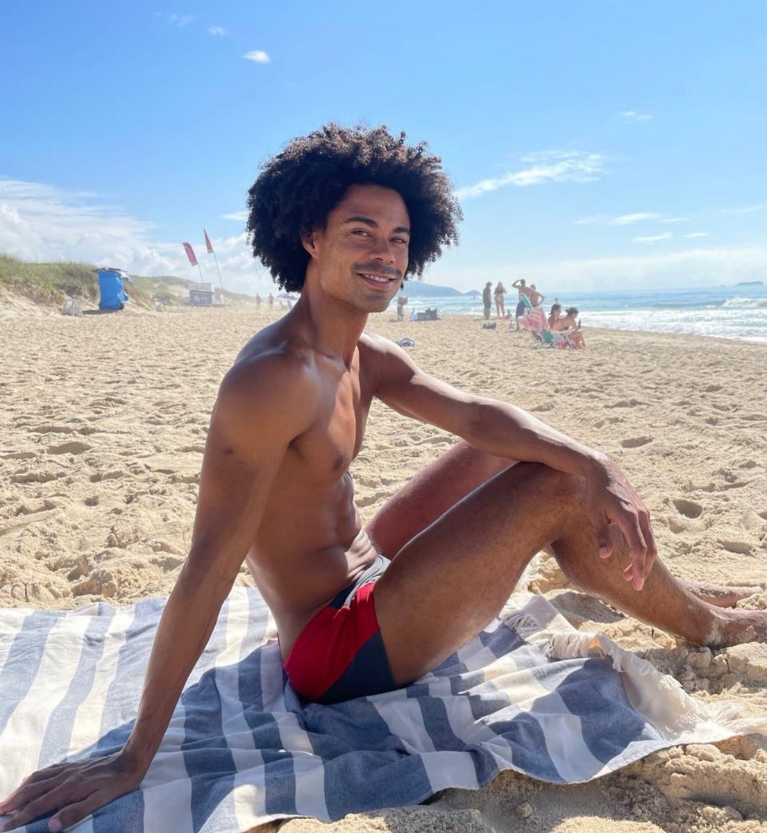 POINT POP tweet media