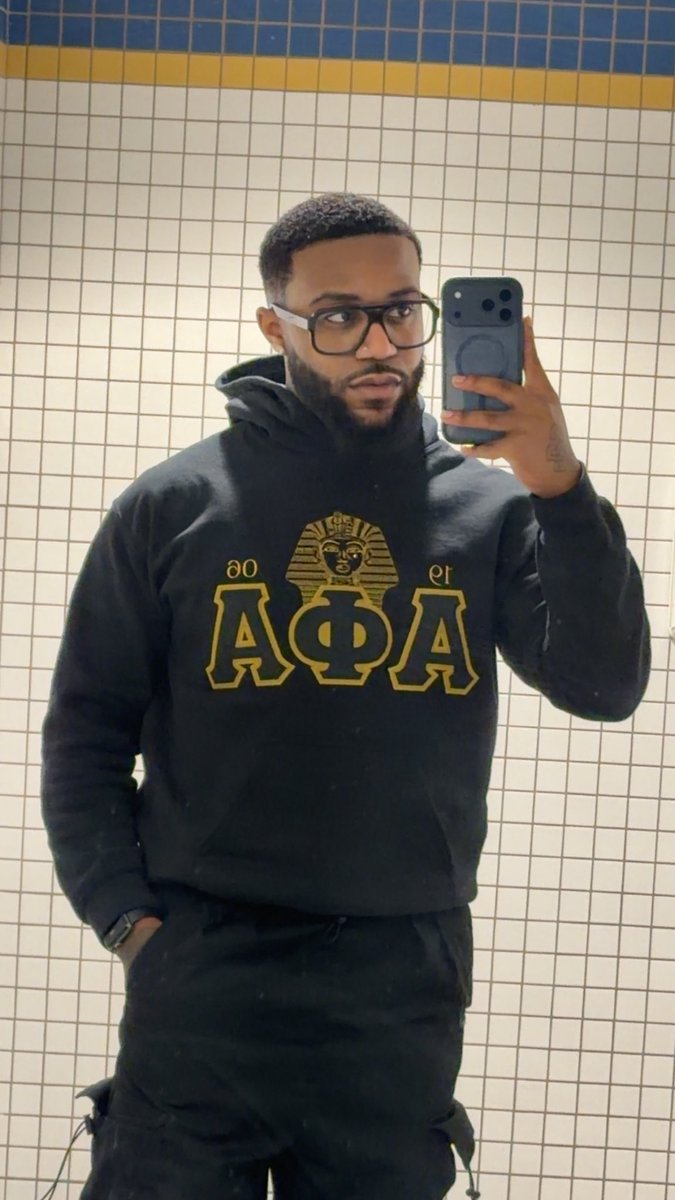 WARZONE 😈 tweet media