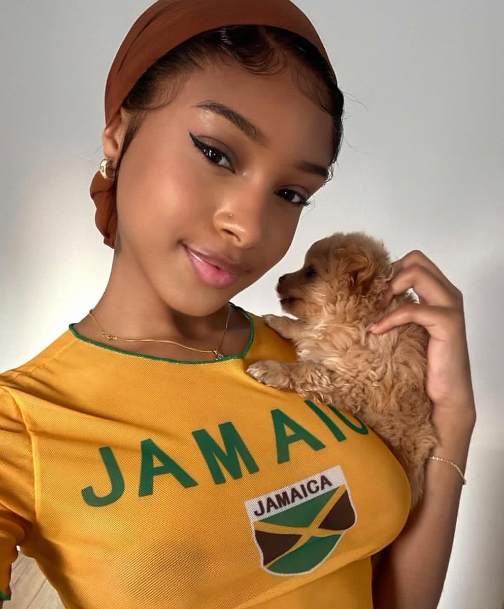 Big Neena tweet media