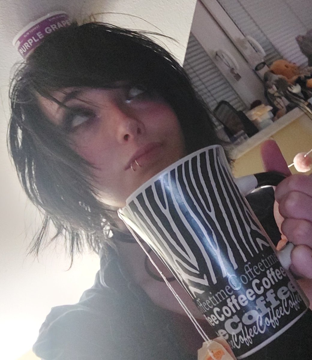 MuckMonarch tweet media