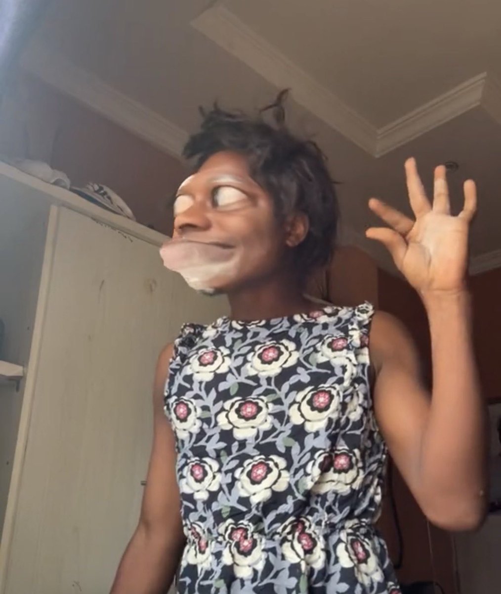 Humour_king tweet media