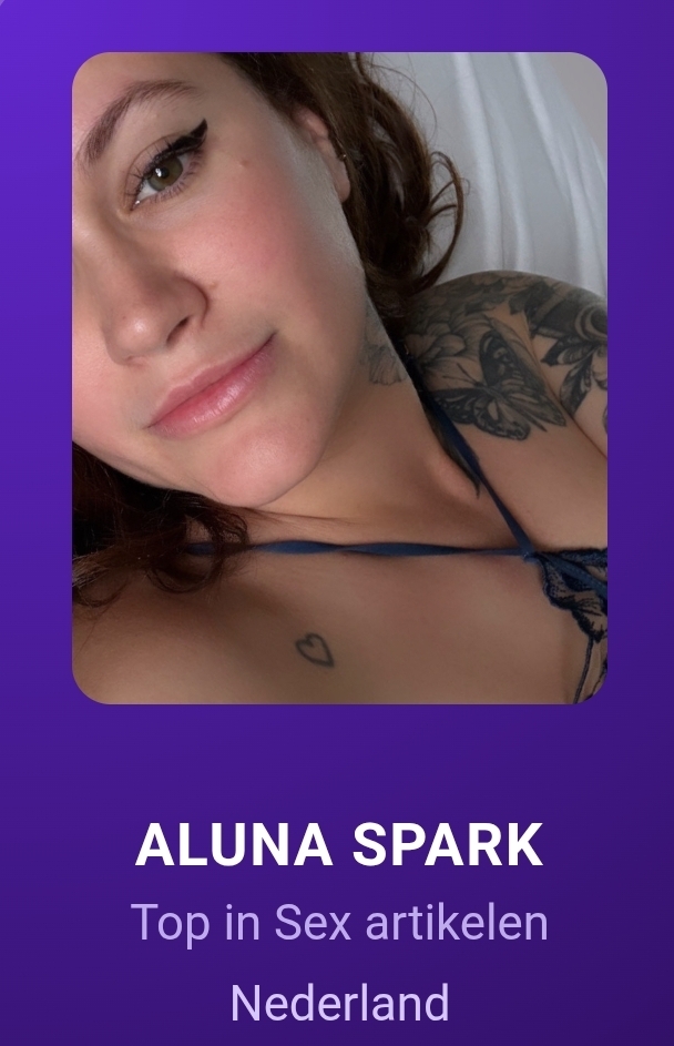 Sxhandel's tweet photo. 🌙 Hi, ik ben Aluna. Je girl next door met een pikant randje. Classy, natuurlijk, dominant en altijd nieuwsgierig naar meer.

Alleen voor mannen die exclusiviteit waarderen.

https://t.co/rAMI1HpAob 🥵 https://t.co/wDRPCpcxc1