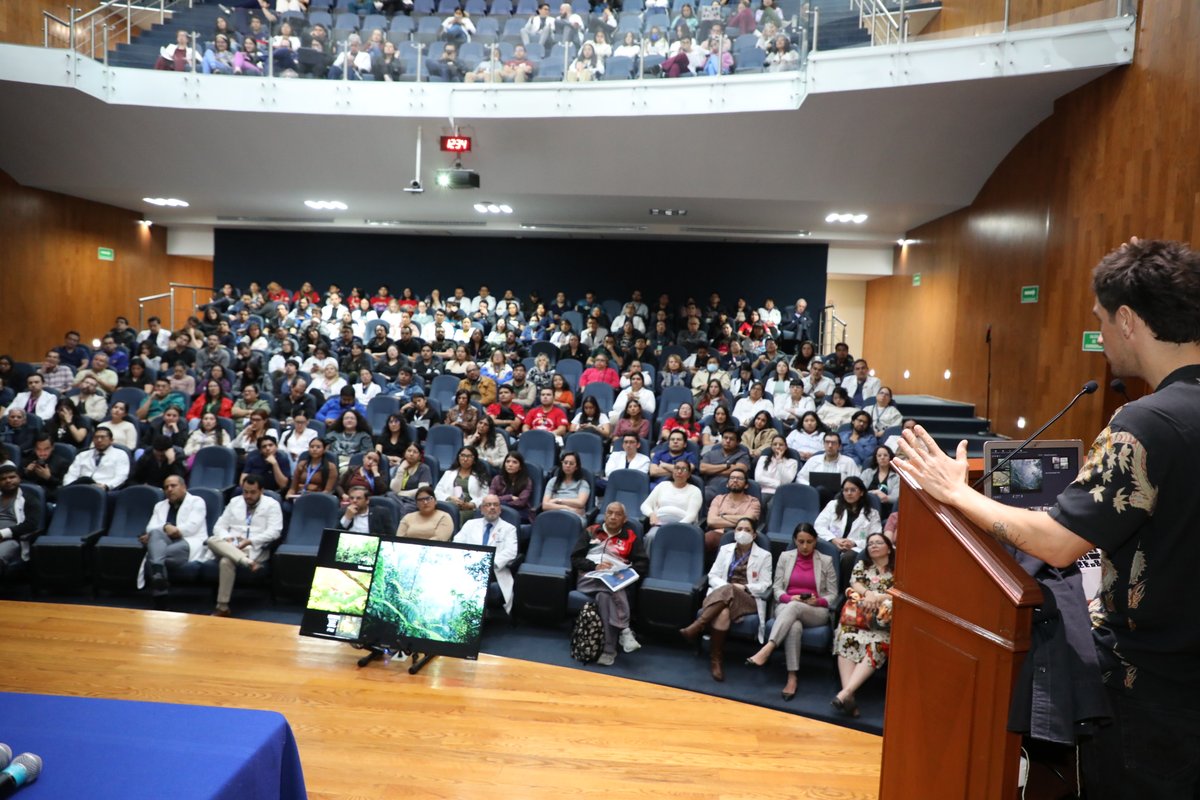 INNNMVS's tweet photo. 👩‍🏫👨‍🏫Realizamos conferencias, talleres, juegos, dinámicas, exposiciones en donde especialistas compartieron conocimientos sobre aspectos del funcionamiento del cerebro, la salud mental y el desarrollo humano, generando espacios de aprendizaje, diálogo y curiosidad científica. https://t.co/ggudvd8Suo
