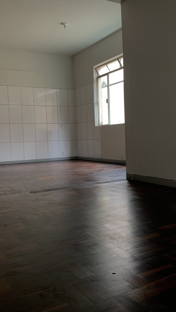 Thom ✭ tweet media