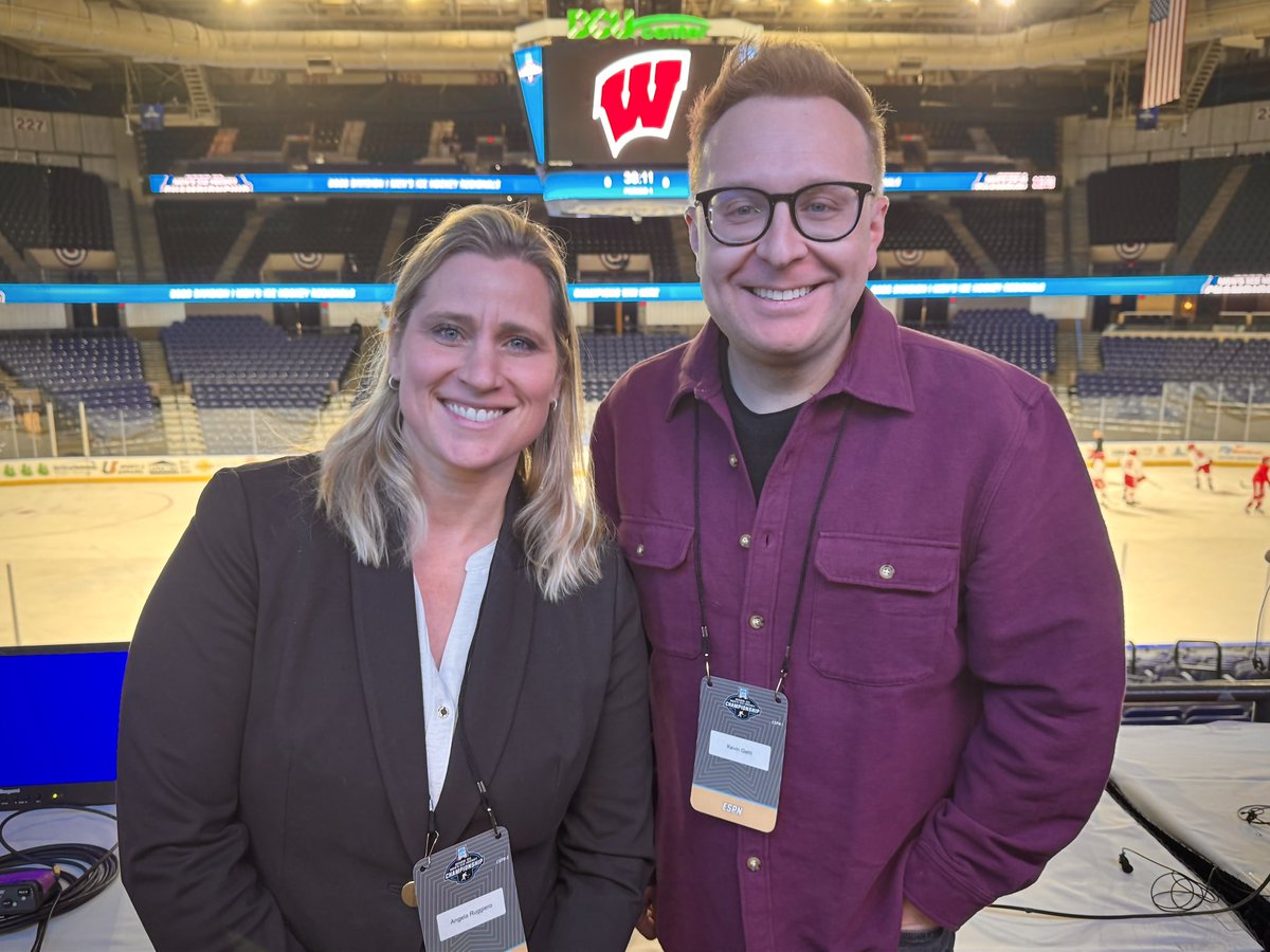GehlTales's tweet photo. 🏒Media Day for @NCAAIceHockey Worcester Regional with @ESPN 📺

@MSU_Hockey-@UConnMHOC 
Thursday at 1:30 ET on ESPN2

@BadgerMHockey-@Dartmouth_MIH 
Thursday at 5 ET on ESPNU https://t.co/msoiVlz23S
