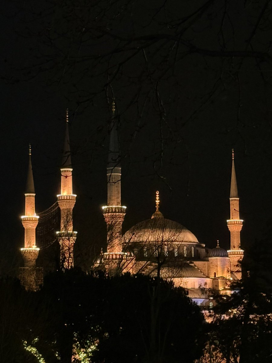 hamuskenz9's tweet photo. يا عزيز عيني، ده زعل هيروح

Ey gözümün nuru, bu kırgınlık gelip geçecek https://t.co/tiVv2CpLmY