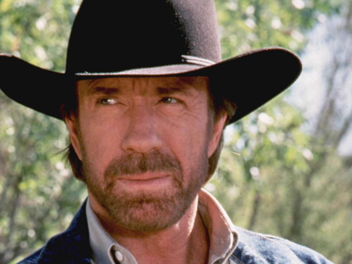 Экспресс газета tweet media