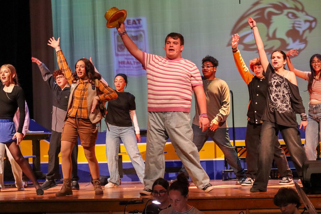 UpperMorelandSD's tweet photo. 🎭 UMHS presents Mean Girls – High School Edition!

📅 March 26–28
⏰ 7 PM (Sat. 2 PM matinee)
📍 Upper Moreland High School

🎟 Cash at door: $10 adults, $5 students/seniors

Content advisory: Mature themes &amp; mild language.

✨ Come support our talented students! #UMProud https://t.co/HHc7JGfSnM