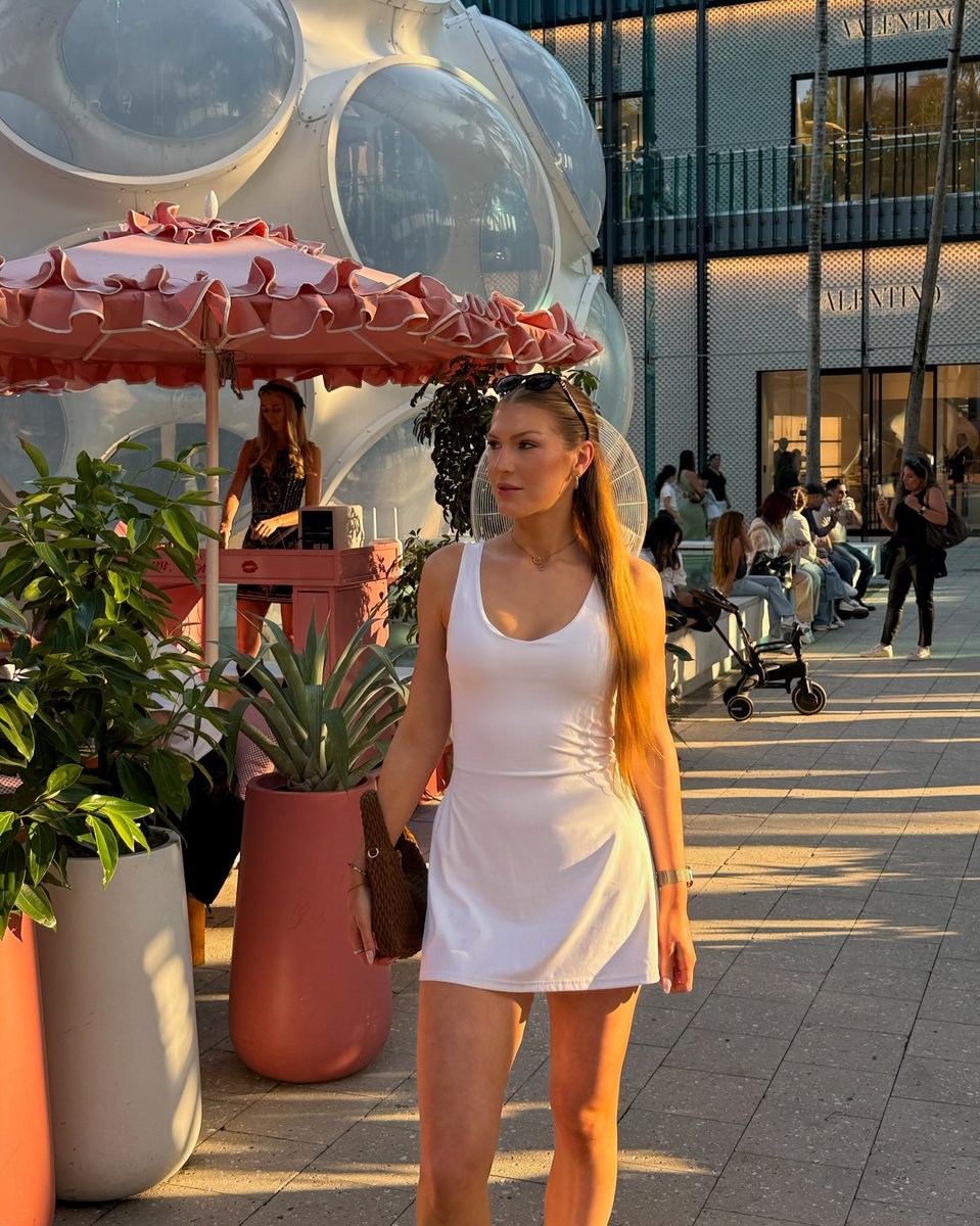 Golden hour, pink vibes, pure elegance.