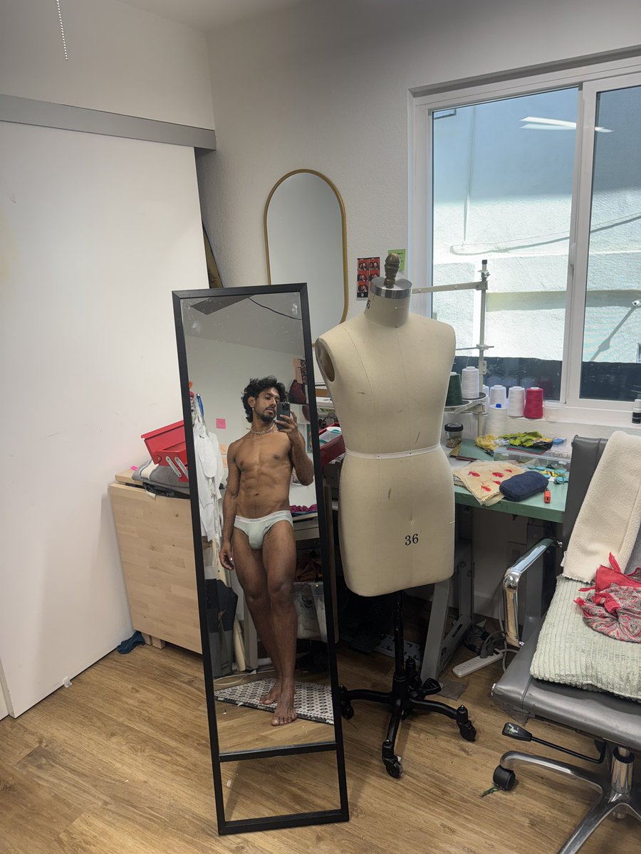 VerseLatinboy's tweet photo. Work uniform https://t.co/PNytDQzaYM