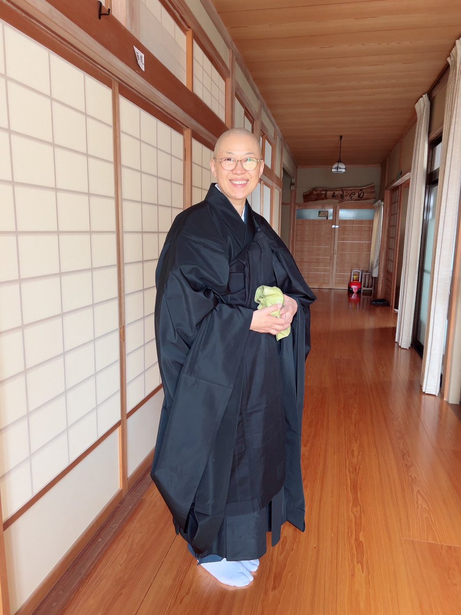 みぎわ|看護師✖︎尼僧一年生 tweet media