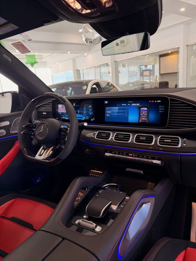 Return of the Butch Queen ♛ tweet media