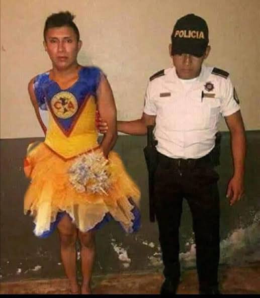 CM3PW's tweet photo. @record_mexico @Carlos_Ponz En exclusiva, foto de la liberación del profe Julio Ibáñez: https://t.co/mkZ4SHMfkB