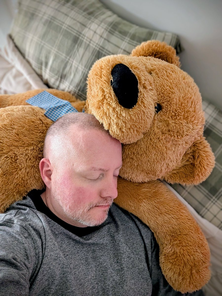MtlCub77's tweet image. The big move is DONE! 📦🏁 
​Huge thanks to @GeminiApp for keeping my logistics tight while I focused on the heavy lifting. 

Now, time to officially crash with Martineau. 🐻😴
More tomorrow...
​#TeamPixel #Montreal #MovingDay #GayVillage @GoogleCanada @madebygoogle