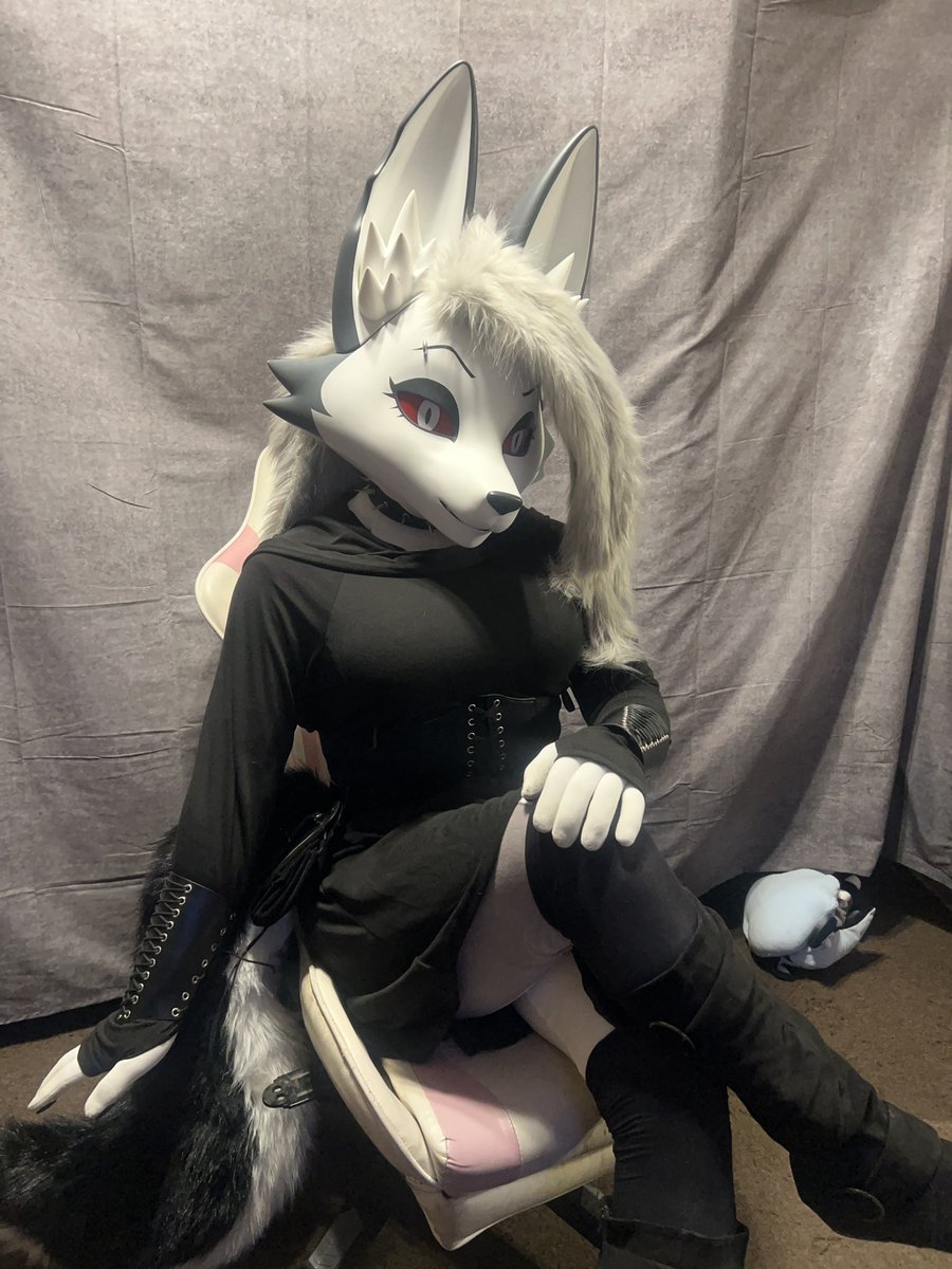 🐺Esdee_Love🐺🔜 Wondercon tweet media