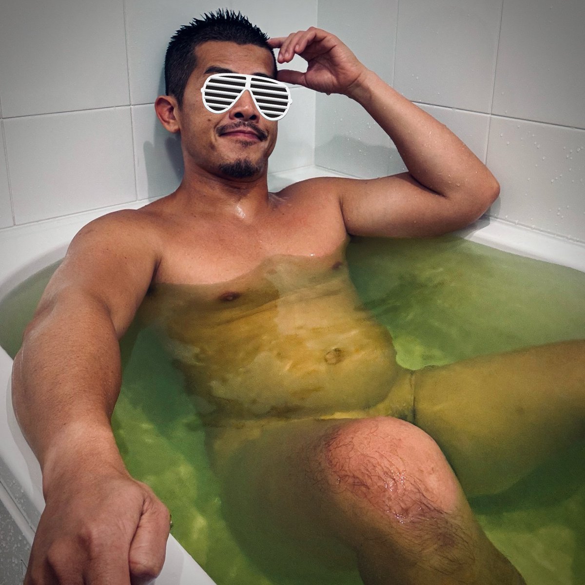 bisexgymmy tweet media
