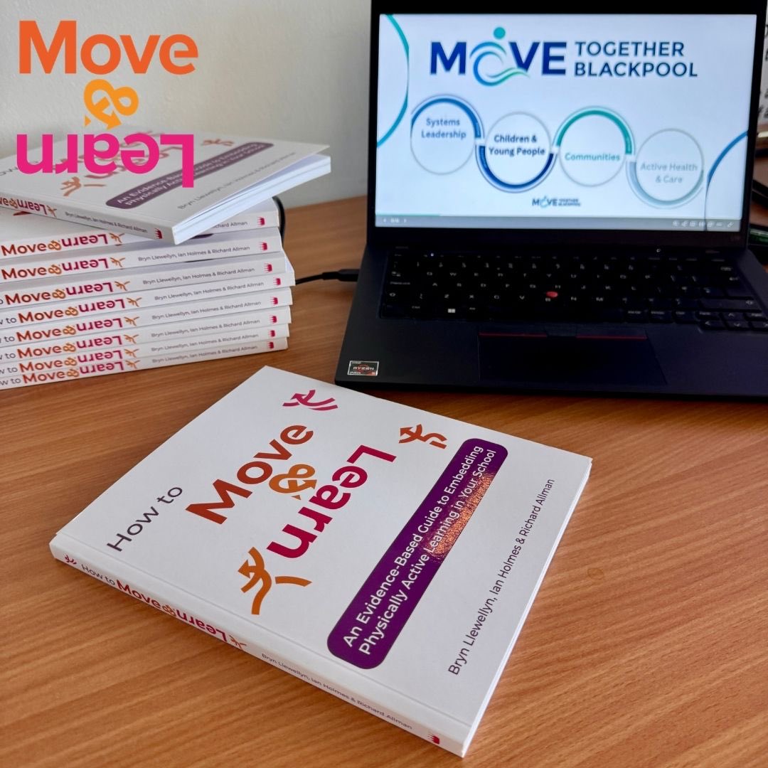 moveandlearnuk's tweet photo. We spy not 1️⃣ but @CrownHousePub 🔟 books - now safely in the hands of 🔟 teachers from 🔟 schools in #Blackpool 🥰
You can’t beat a game of SPLAT! Great for times tables, phonics and more 🙌🏽
#edutwitter https://t.co/OZu5VoBjwq