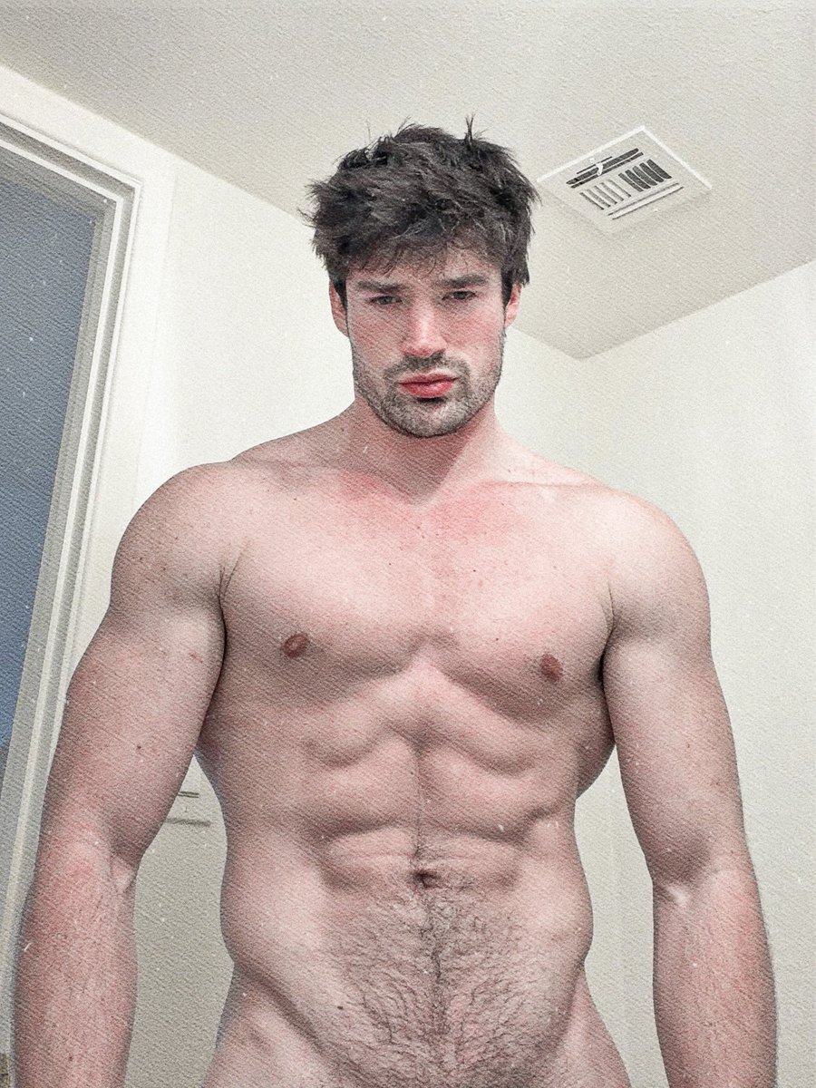 αυѕтιη tweet media