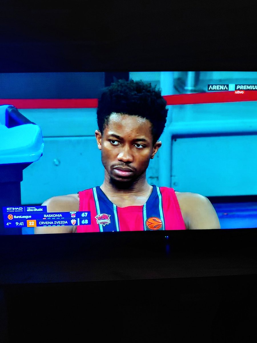 Miki 🟥⬜ tweet media