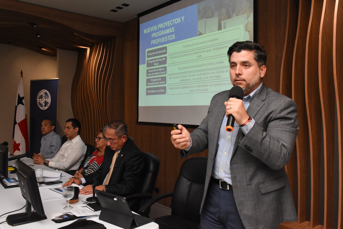 Capac Panama tweet media