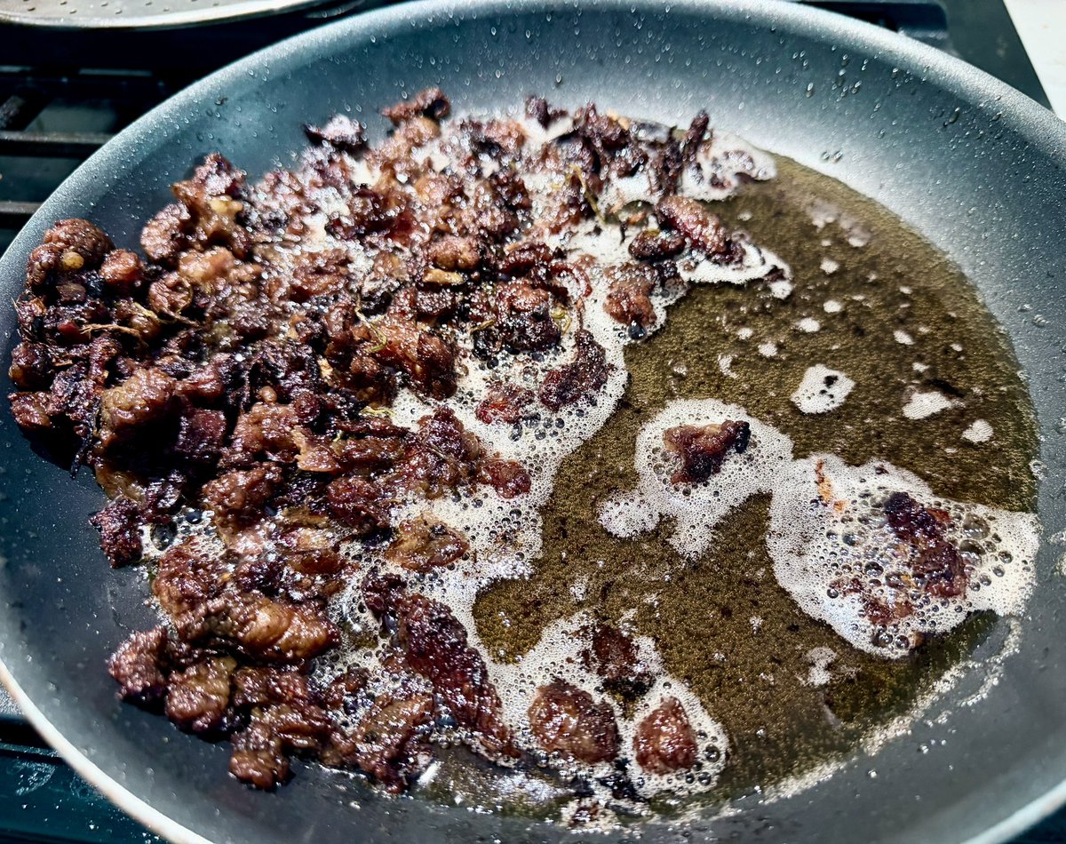 KuppaMaetukkozhi tweet media