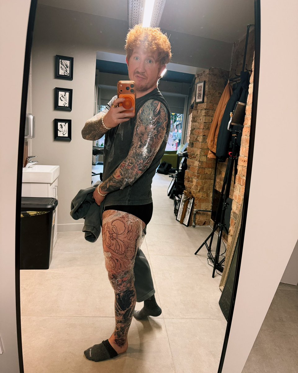 TippyTappyASMR's tweet photo. 3 full days back to back to back 🤙💀 🥹 (I’m literally just a baby) https://t.co/xYzP7eqizj