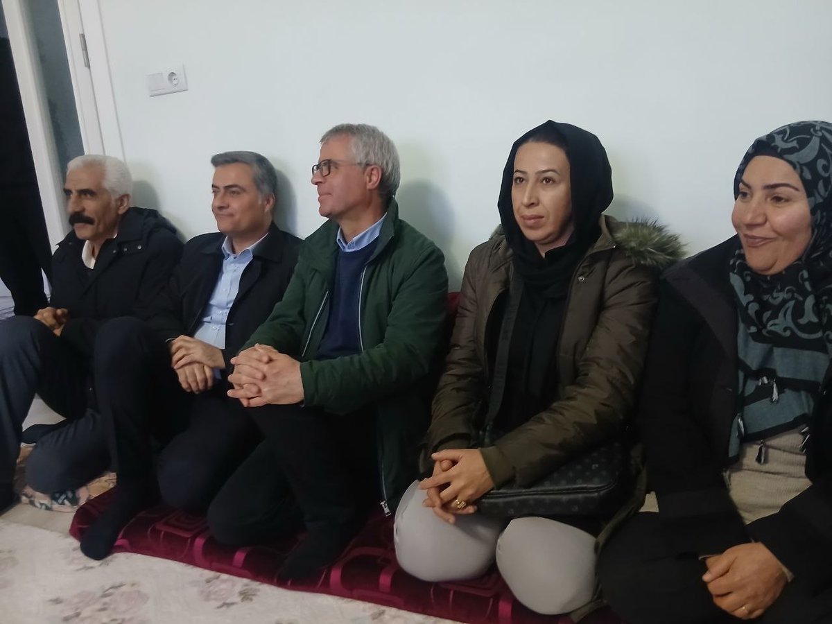 DEM PARTİ WAN tweet media