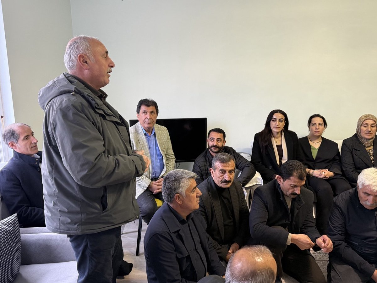 DEM PARTİ WAN tweet media