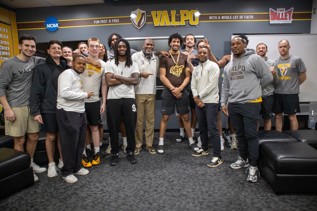 Valpo Basketball tweet media