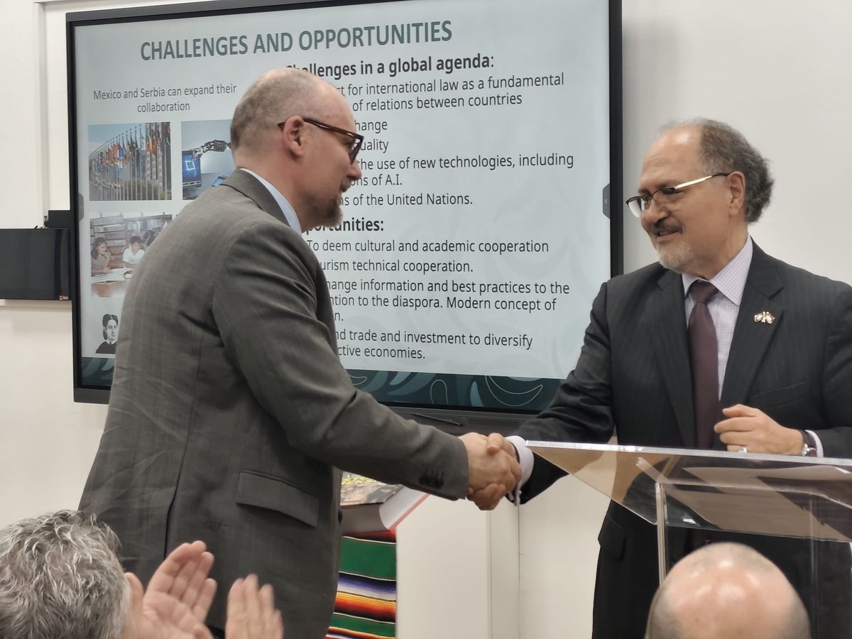 Emb Carlos Félix tweet media