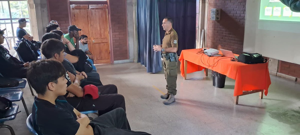 Carabineros Prefectura Cordillera tweet media