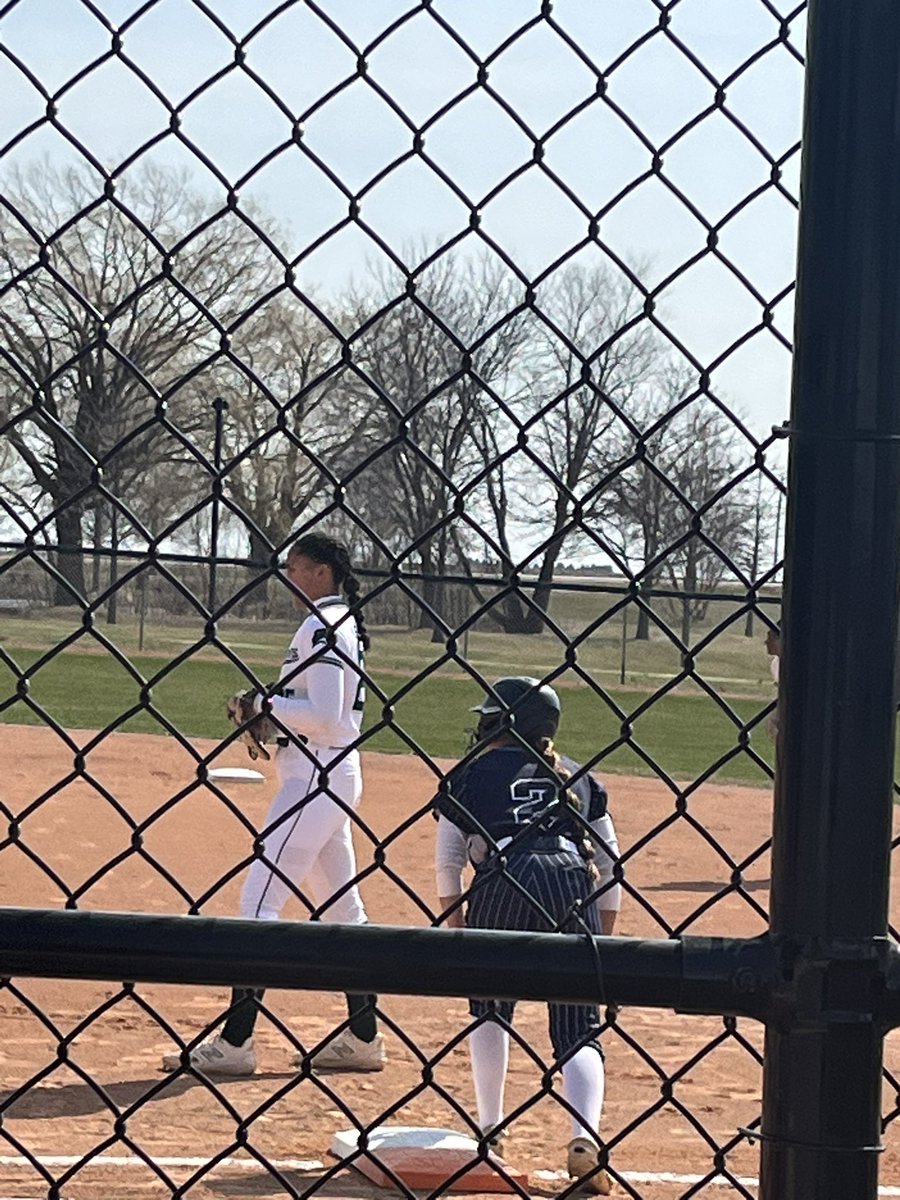 HuntleySoftball's tweet photo. Great to see alumni Sadie Svedsen play today!  4-4 day at the plate!
Great job 2!!! https://t.co/lrdlgExwFU