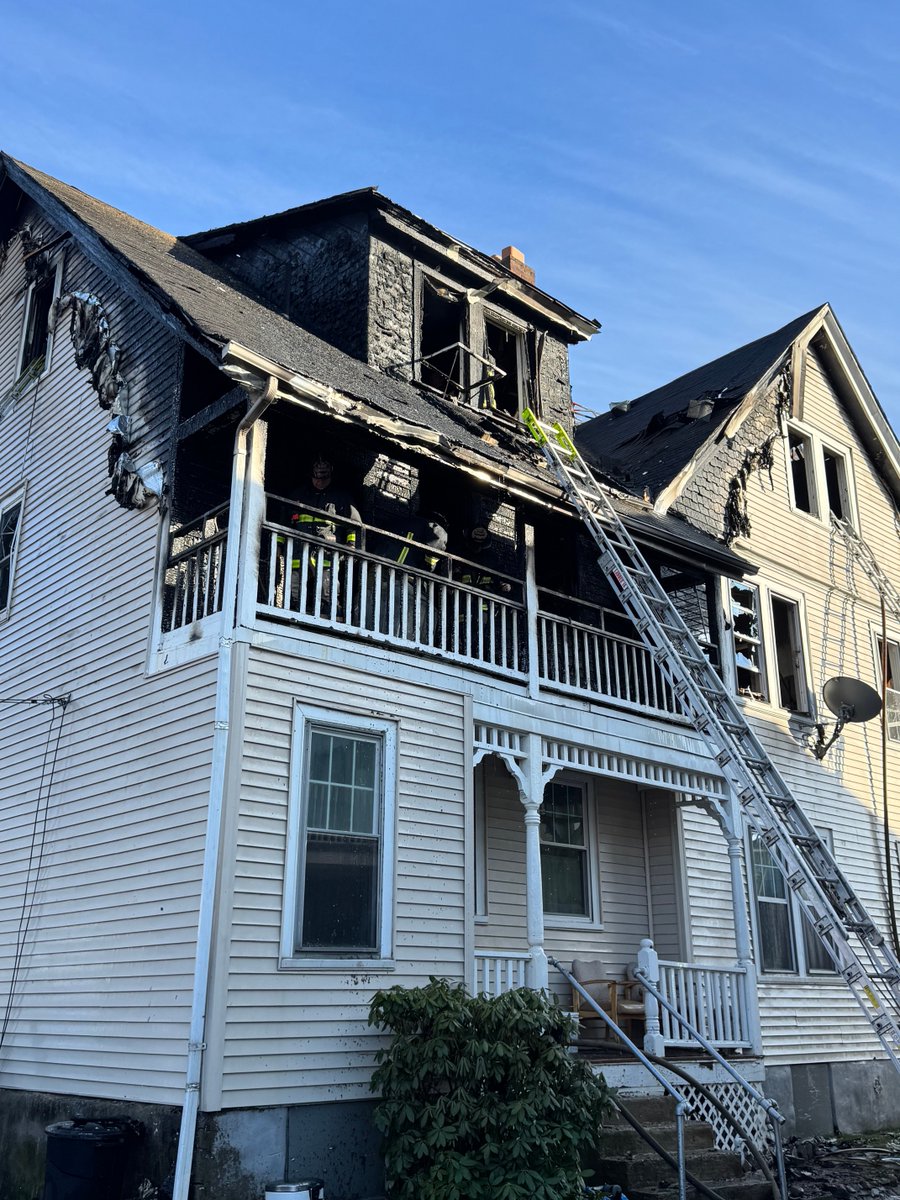 Boston Fire Dept. tweet media