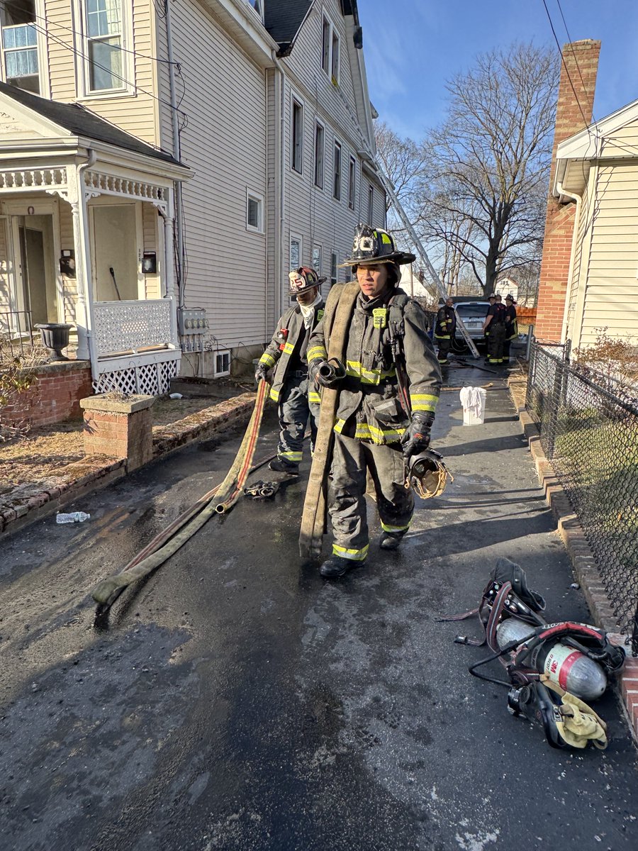 Boston Fire Dept. tweet media