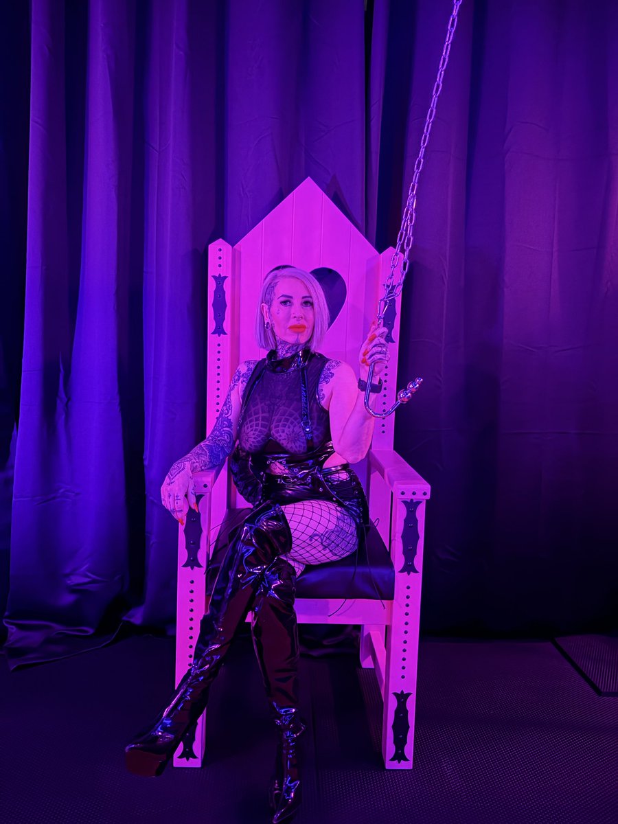 TheSissyManor's tweet photo. This hook, is missing a bottom!! 

#Sissy #Sissification #BDSM #Mistress https://t.co/2Zb9ayzaI8