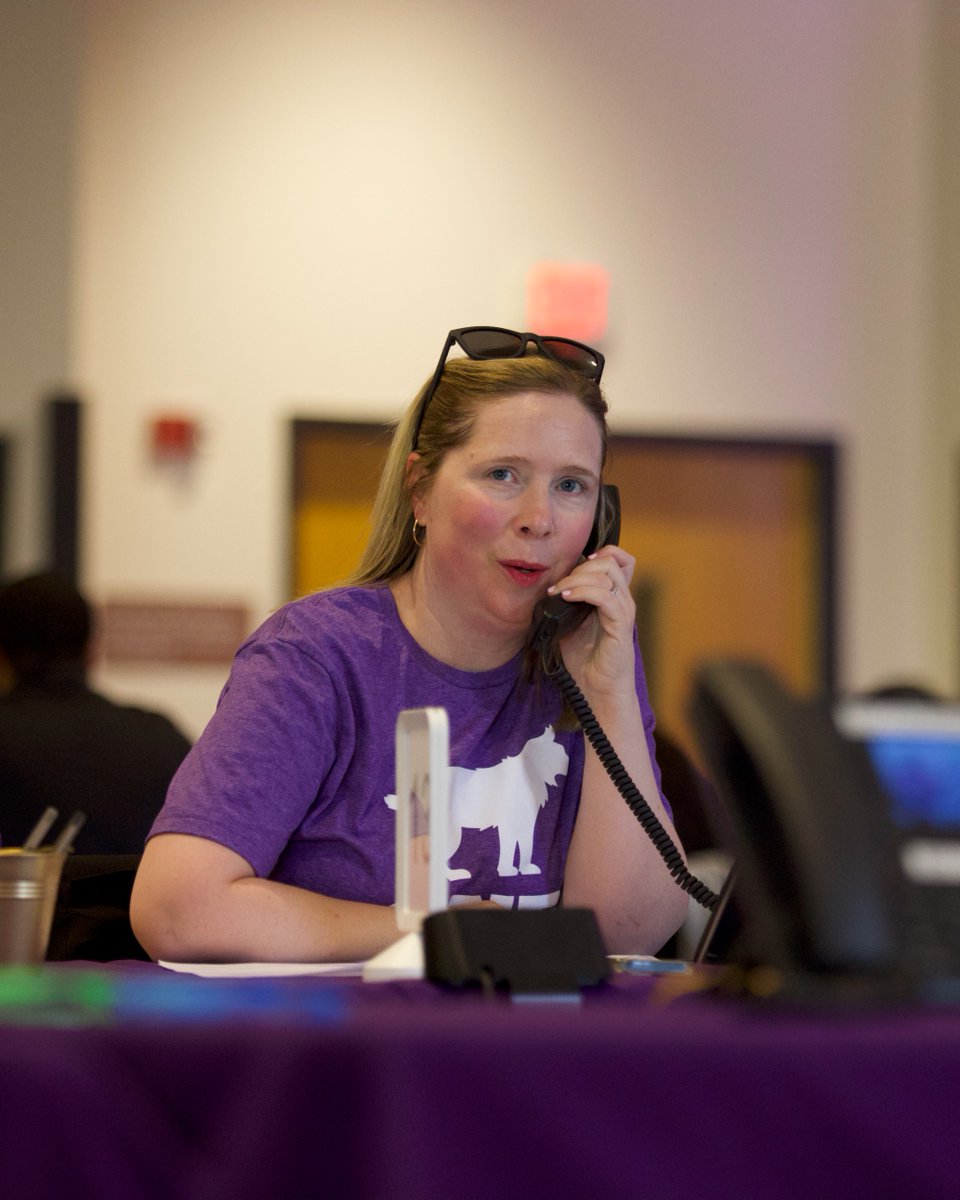Our Deans Showed Up Today! 📚 🎨 🔬 

ONE DAY FOR WESTERN 💜 
oneday.wcu.edu