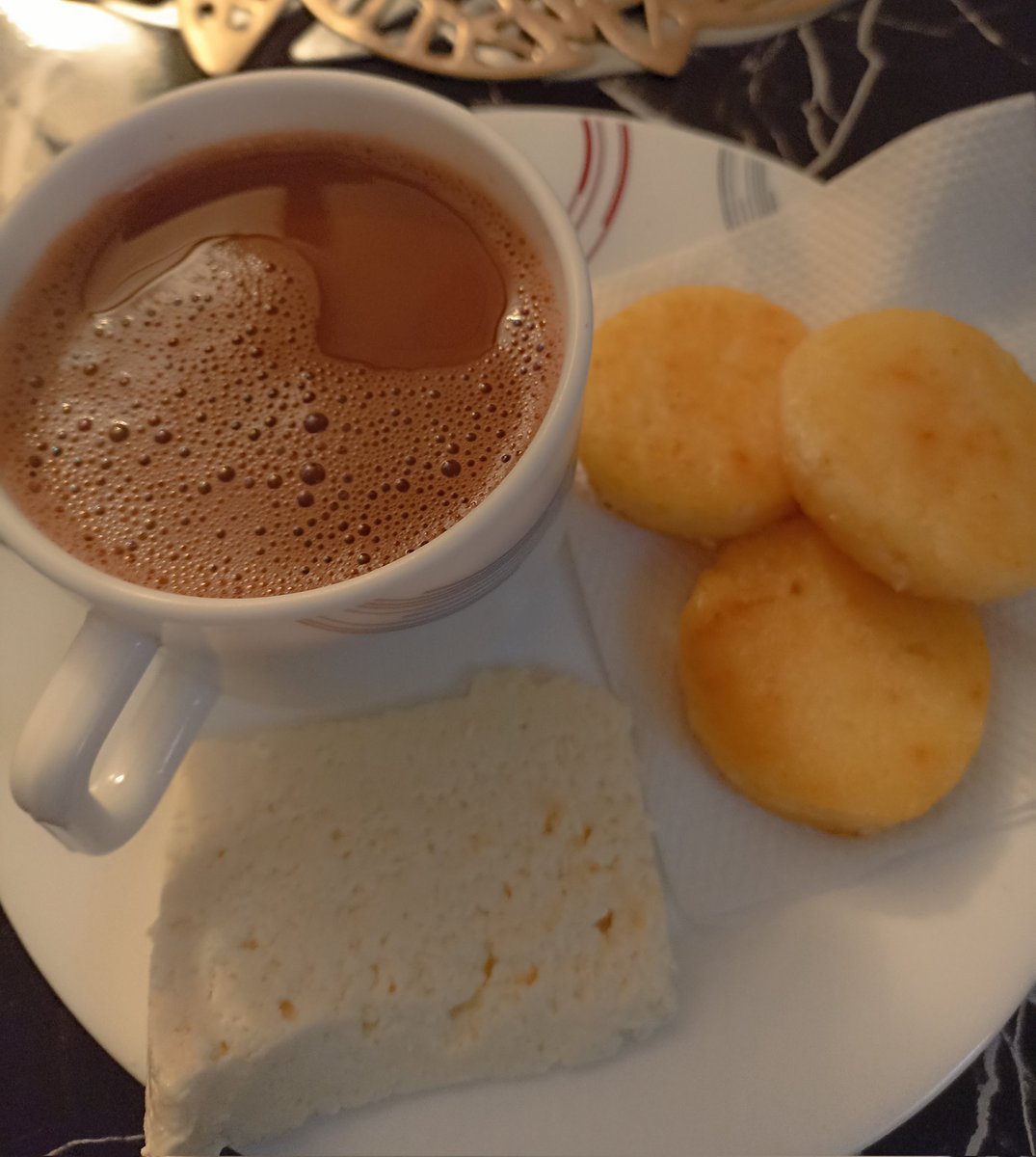 luz canaval tweet media