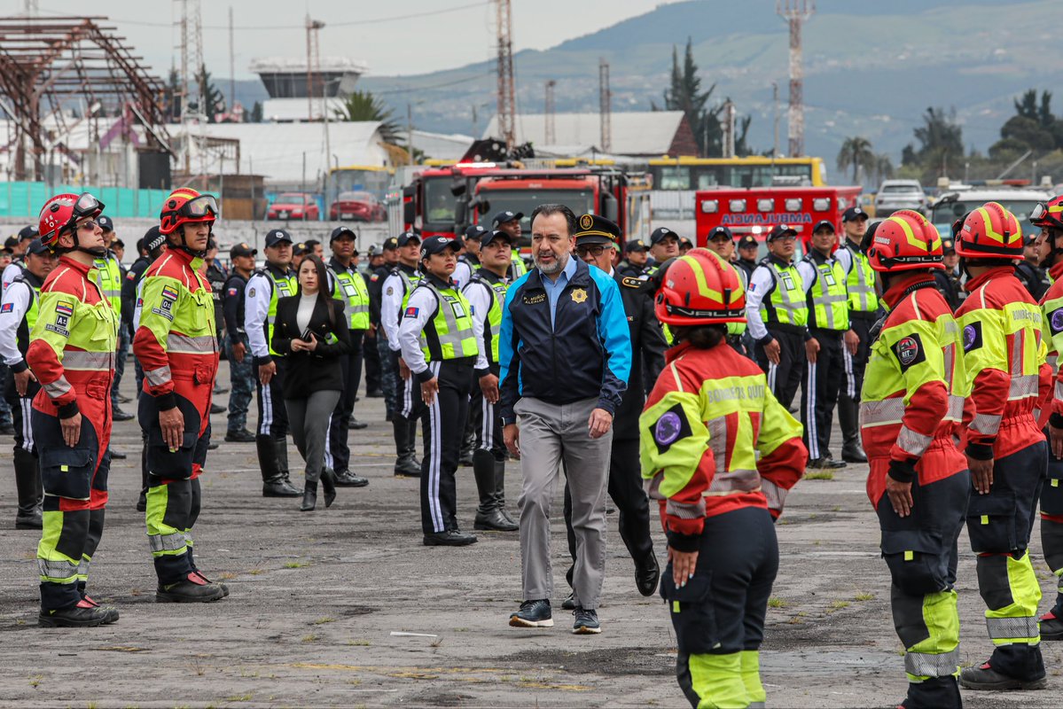 Presentamos la Estrategia Capital 2026 para reforzar el orden, la convivencia pacífica y la presencia municipal en el territorio.

Partimos de los 3 Puestos de Mando Operativo que ya existen y estamos ampliando esta presencia con nuevos puntos en la ciudad, para llegar a una red