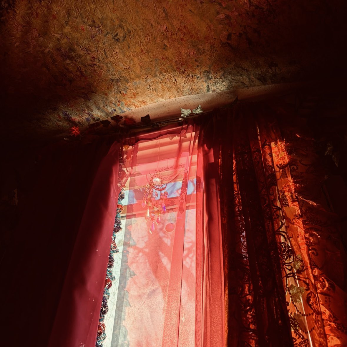 DC ✸ MB tweet media