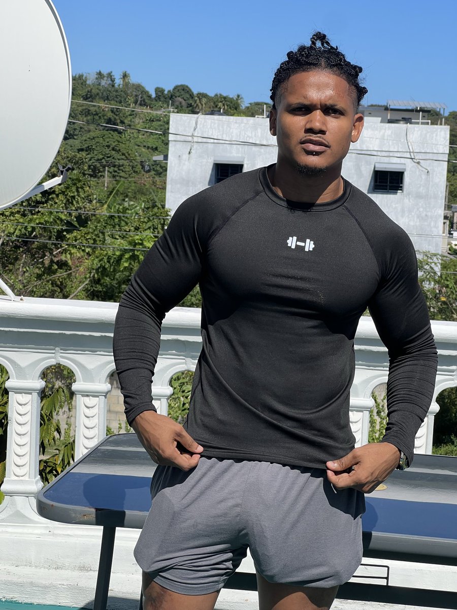 elpupi018 tweet media