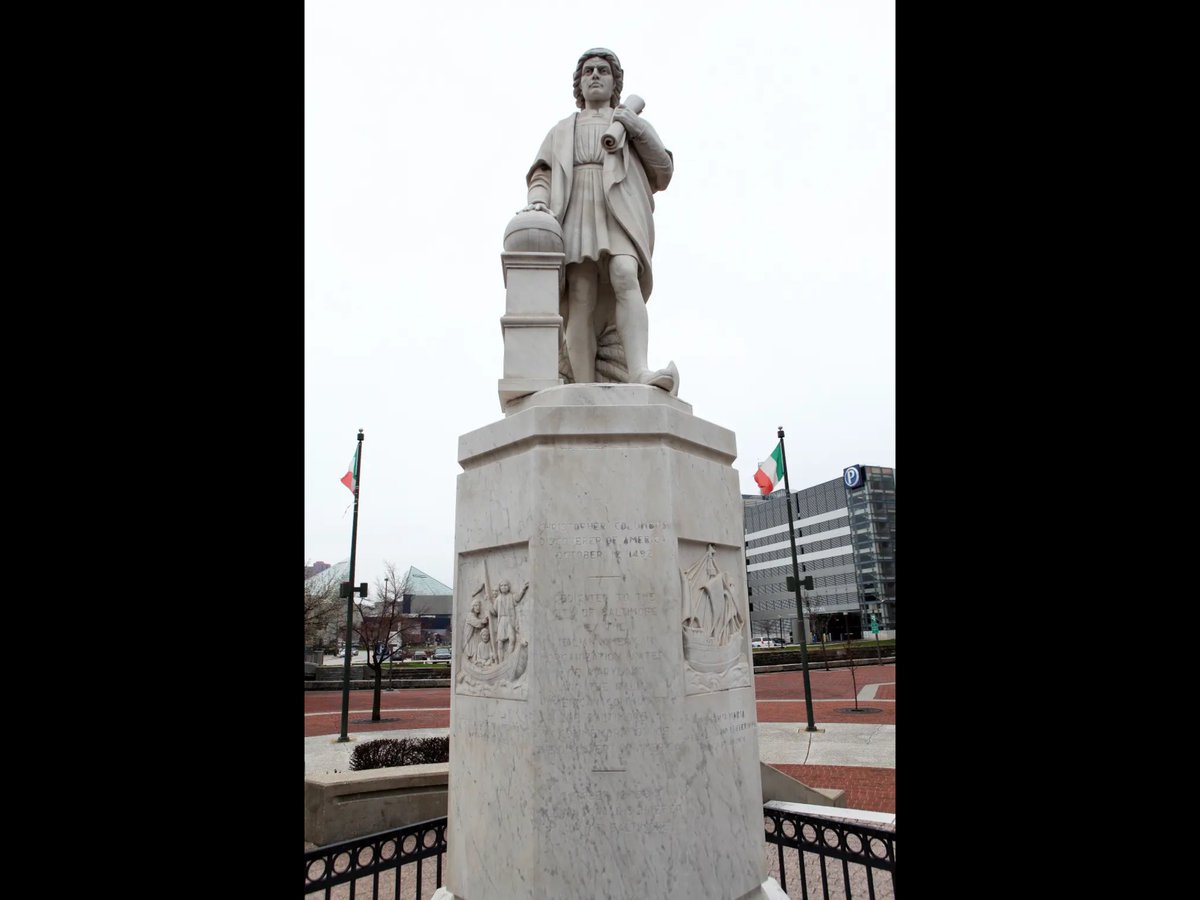 TheNorskaPaul's tweet image. A new statue of #ChristopherColumbus went up in the White House grounds Sunday that was built using pieces from a monument to the Italian explorer that nasty #BLM protesters destroyed in #Baltimore six years ago.😏

The 13-ft, one-ton replica of Columbus was commissioned by the
