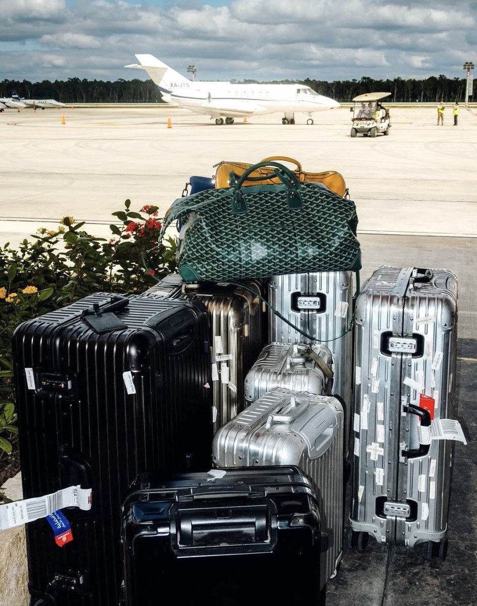 East’on tweet media